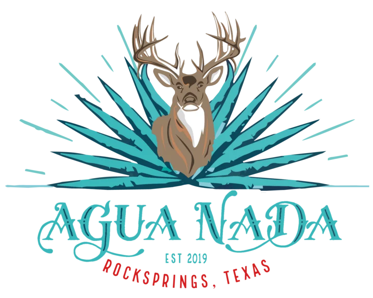 Agua Nada Vertical Logo